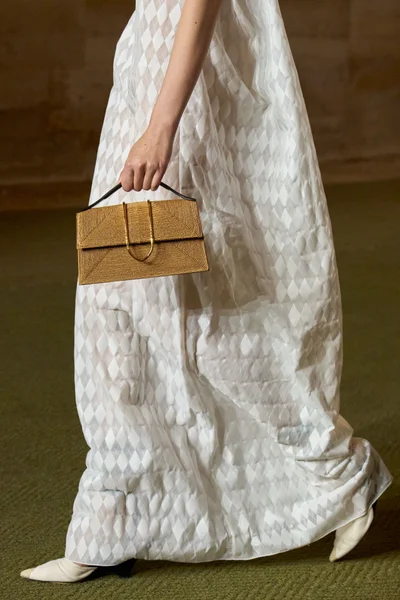 Look 33